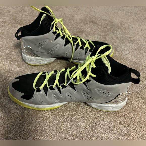 2014 Jordan Melo M10 'Metallic Silver Volt' - Picture 5 of 8